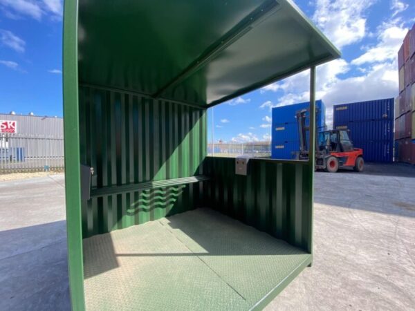 5 x 8ft Premium Smoking Shelter