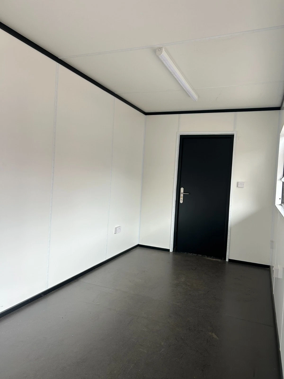 20ft x 8ft Shipping Container Food Kiosk – Street Food, Coffee Shop & Pop-Up Restaurant Unit 20ft x 8ft Shipping Container Food Kiosk – Street Food, Coffee Shop & Pop-Up Restaurant Unit