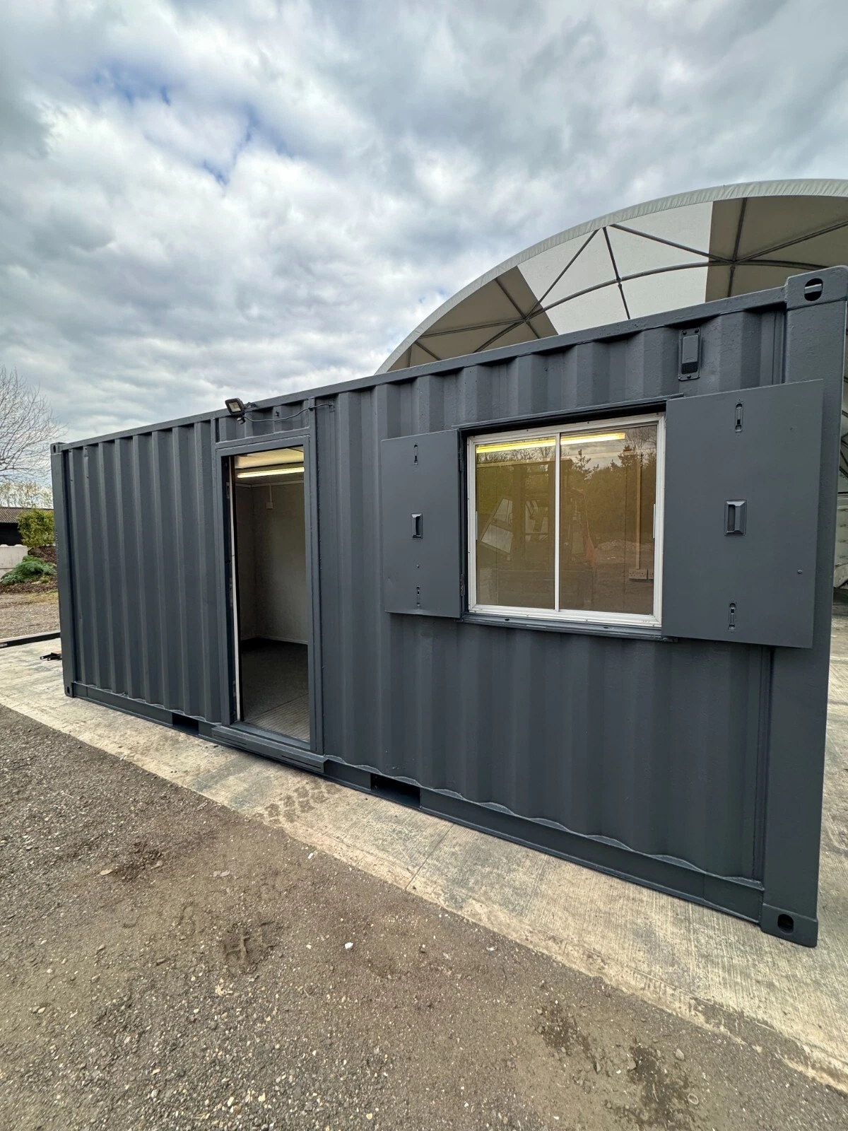 20ft x 8ft Site Office & Canteen Shipping Container – Staff Changing Room & Welfare Unit 20ft x 8ft Site Office & Canteen Shipping Container – Staff Changing Room & Welfare Unit