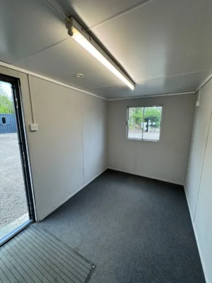 20ft x 8ft Site Office & Canteen Shipping Container – Staff Changing Room & Welfare Unit
