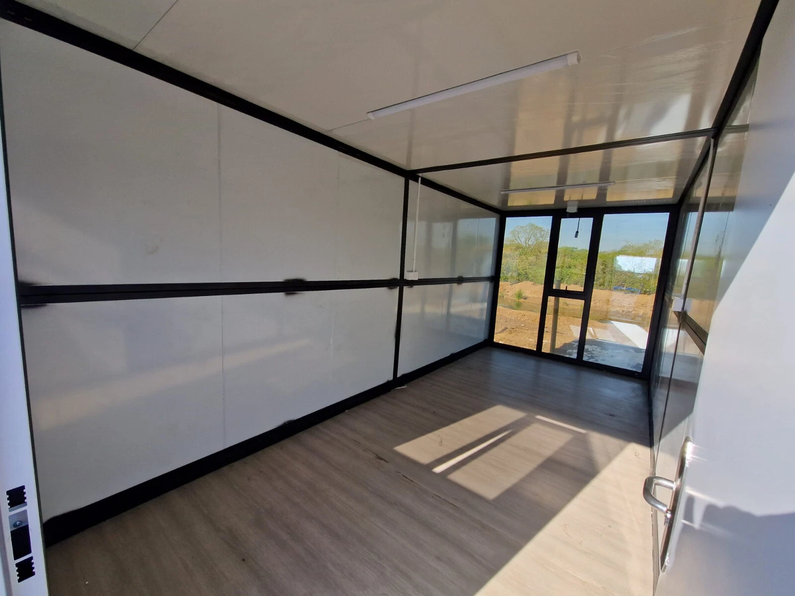 Expandable Folding Container Tiny Home – Portable Office, Site Cabin & Summer House Expandable Folding Container Tiny Home – Portable Office, Site Cabin & Summer House