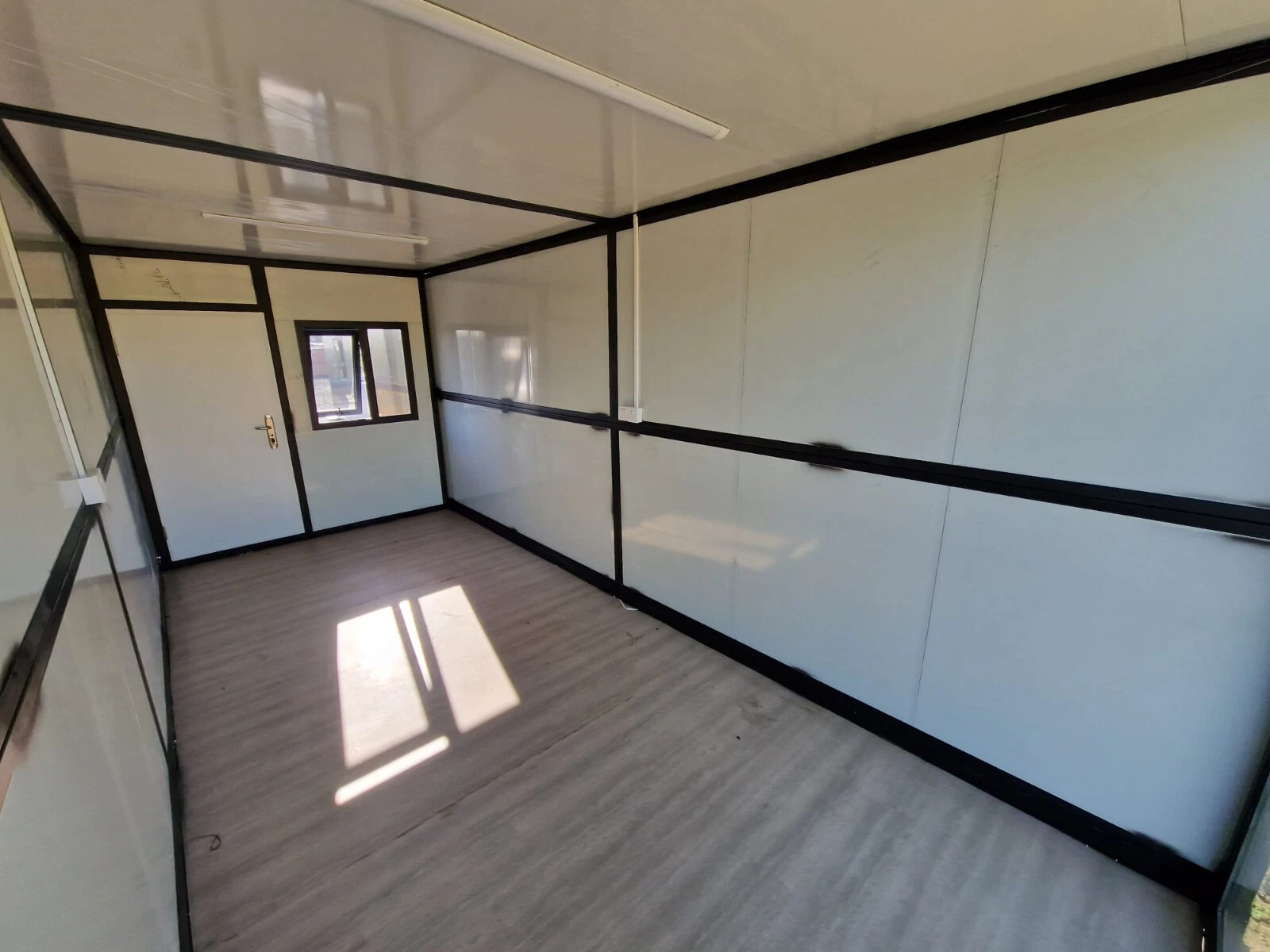 Expandable Folding Container Tiny Home – Portable Office, Site Cabin & Summer House Expandable Folding Container Tiny Home – Portable Office, Site Cabin & Summer House